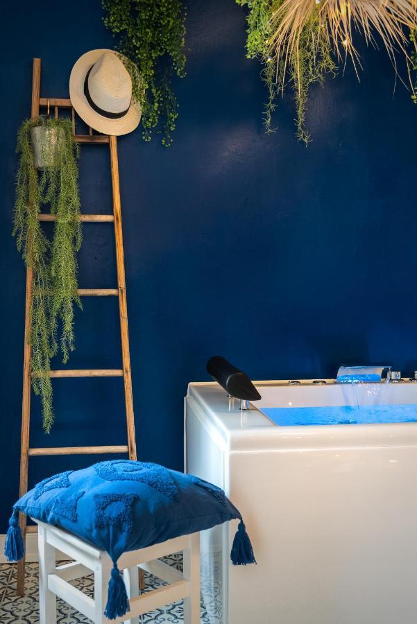 Me And Mrs Jones Suite Jacuzzi Hypercentre Montpellier Exterior foto